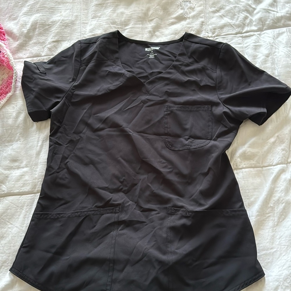 black scrub top, matching bottoms on site